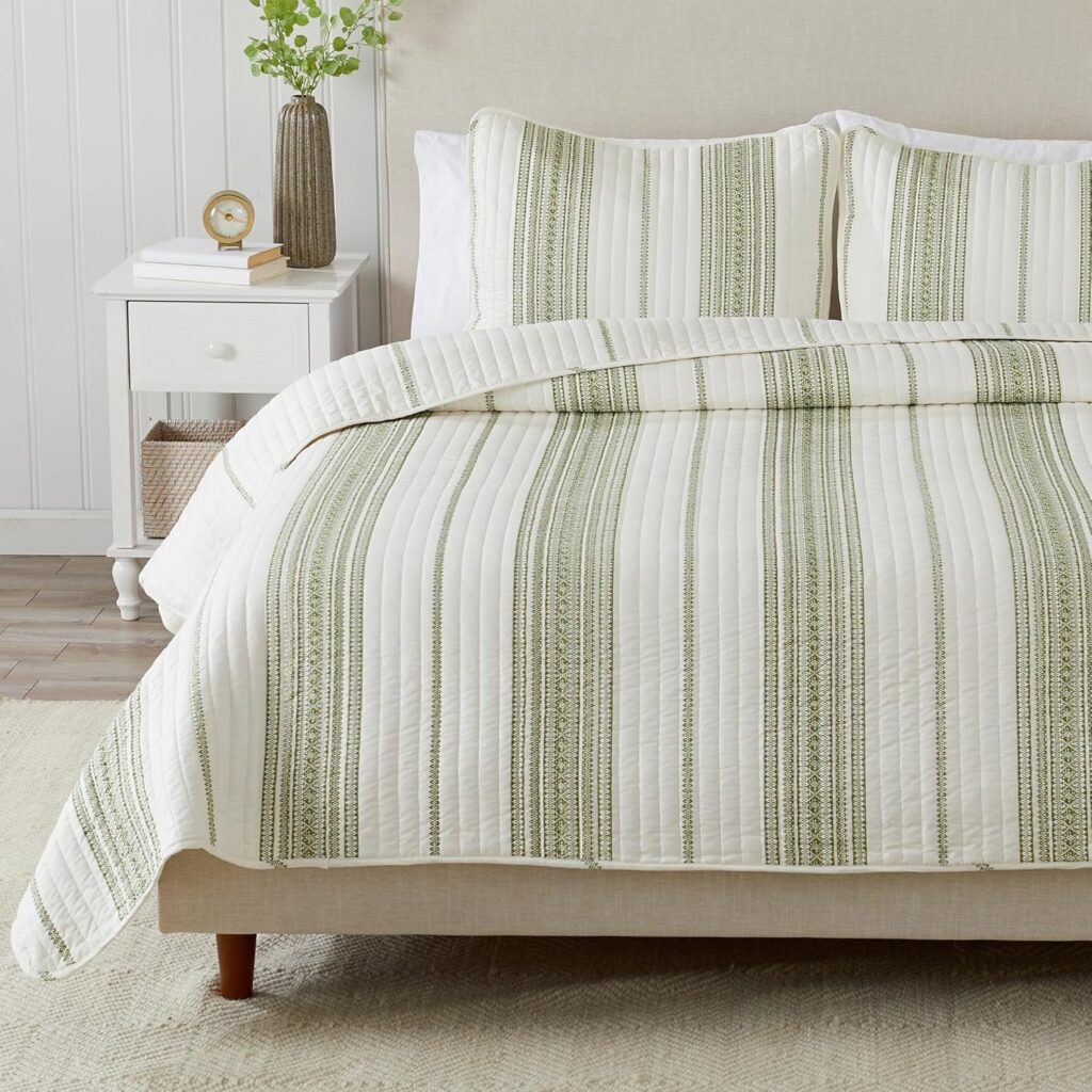 Green striped matelasse coverlet