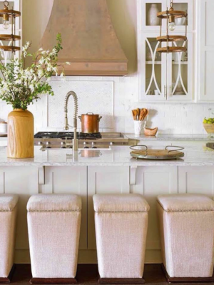 THE KITCHEN SHOP